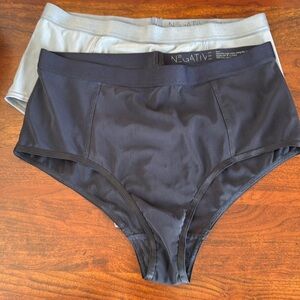 Negative sieve high-waist brief size small 2 pack
